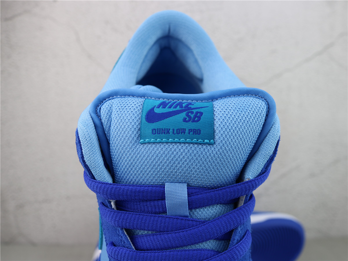 M Batch Nike SB Dunk Low Blue Raspberry DM0807-400